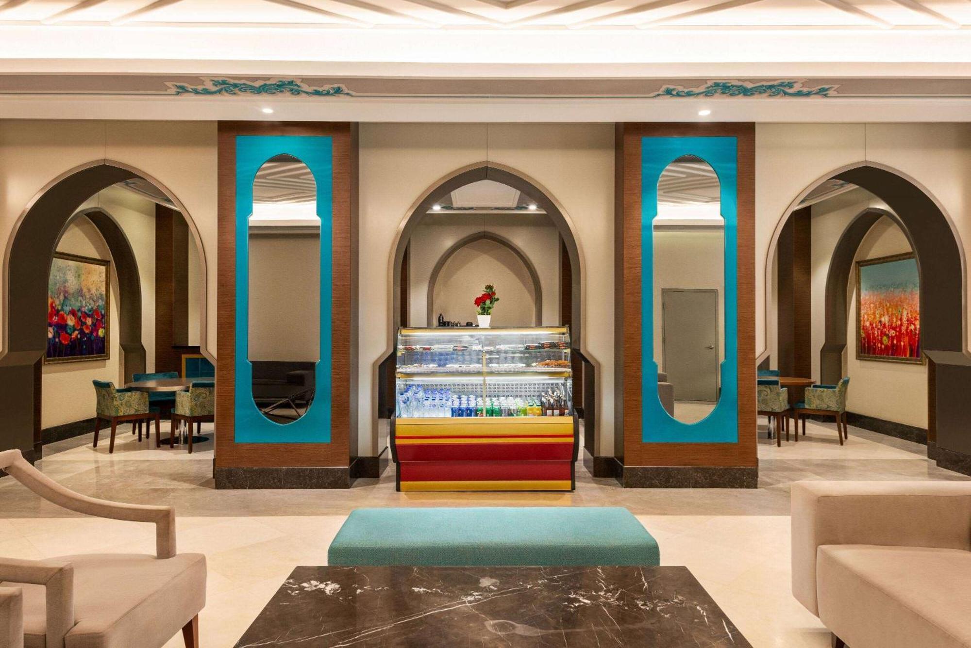 Ramada By Wyndham Makkah Zad Al Tayseer Mekka Eksteriør billede