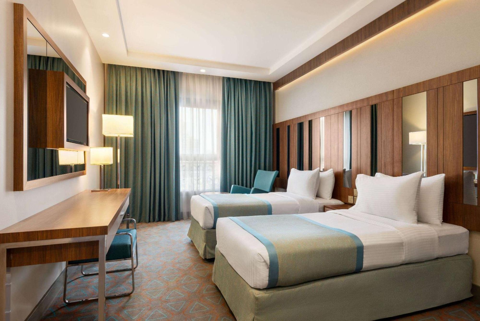 Ramada By Wyndham Makkah Zad Al Tayseer Mekka Eksteriør billede